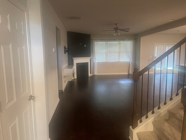 Foto del edificio - 7688 Watson Cir