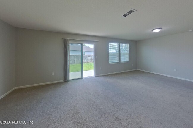 Building Photo - 2210 Pebble Point Dr