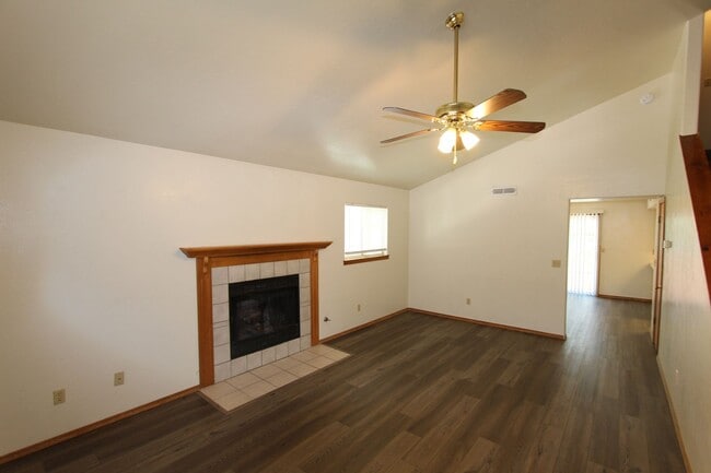 Photo - 3103 N Connor St Townhome