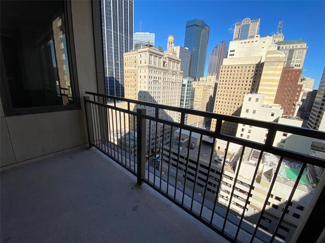 Building Photo - 1200 Main St