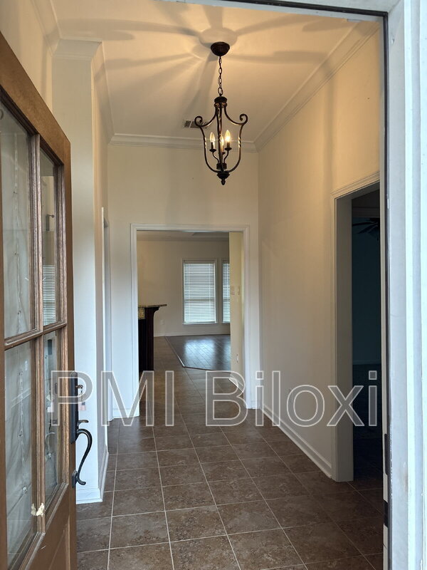 Foto del edificio - 15192 Oberlin Ave