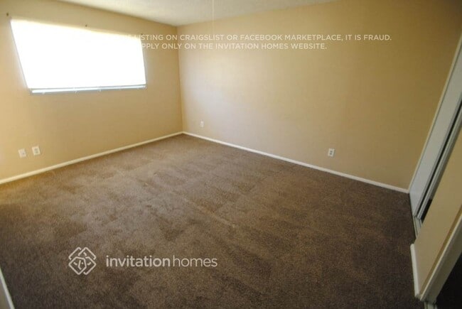 Building Photo - 4222 W Denton Ln