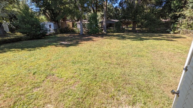 Foto del edificio - 7903 Whitmire Dr