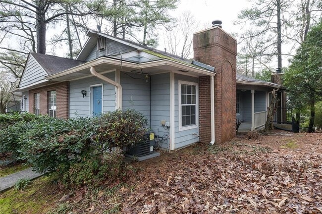 Building Photo - 4838 Westridge Dr