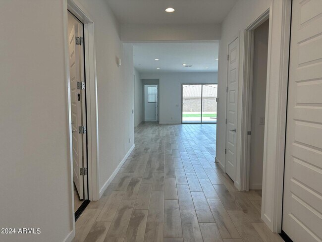 Foto del edificio - 24557 N 170th Ln