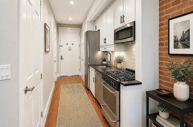 Foto del edificio - 219 E 23rd St