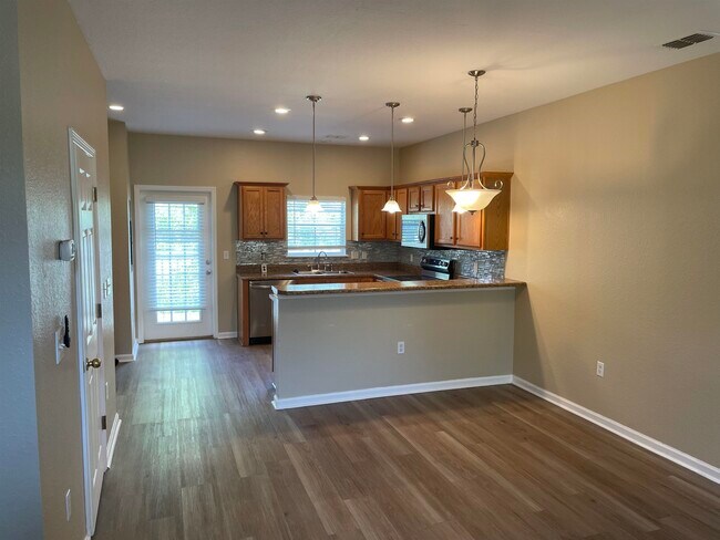 Building Photo - 2176 Del Carmel Way