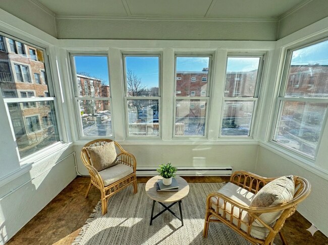 Foto del edificio - 1496 Commonwealth Ave