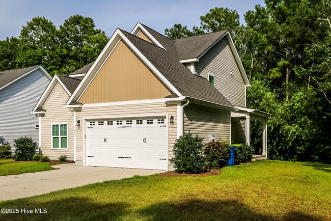 Building Photo - 1202 Woods Ct