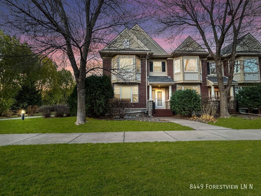 Foto principal - 8449 Forestview Ln N