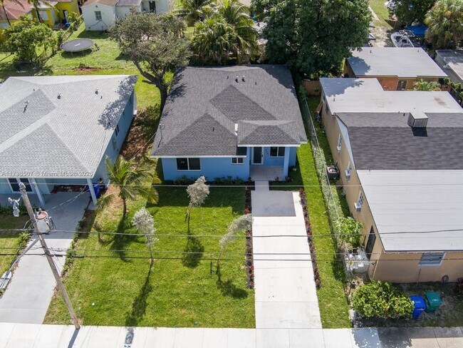 Building Photo - 1468 NW 51st St