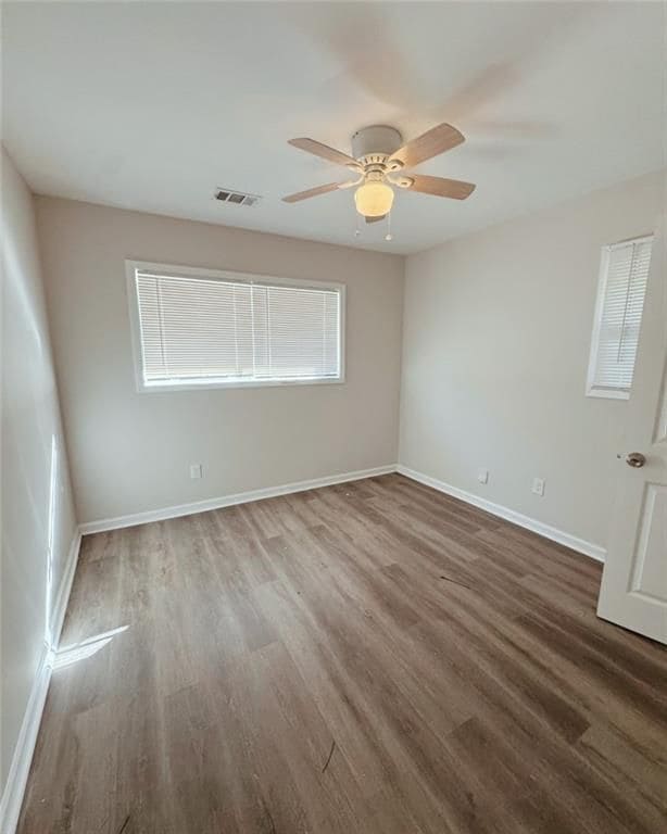 Foto del edificio - 2933 Port Royal Ln