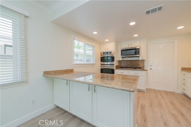 Foto del edificio - 6171 Medford Dr