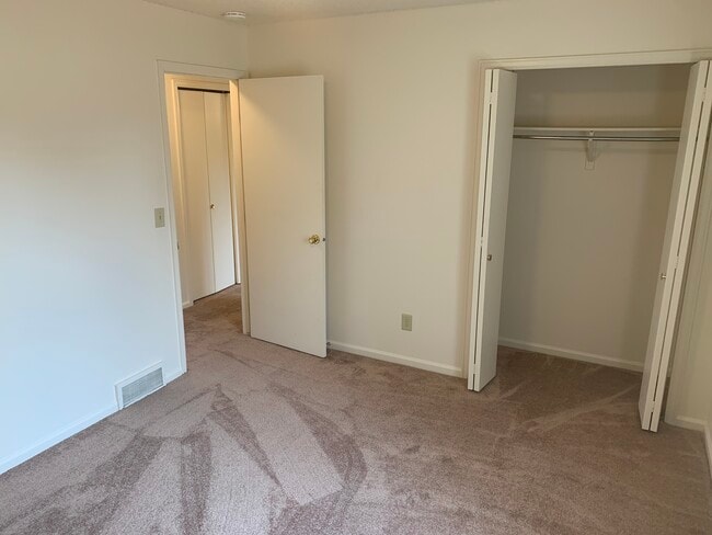 Building Photo - Sumner Apartments