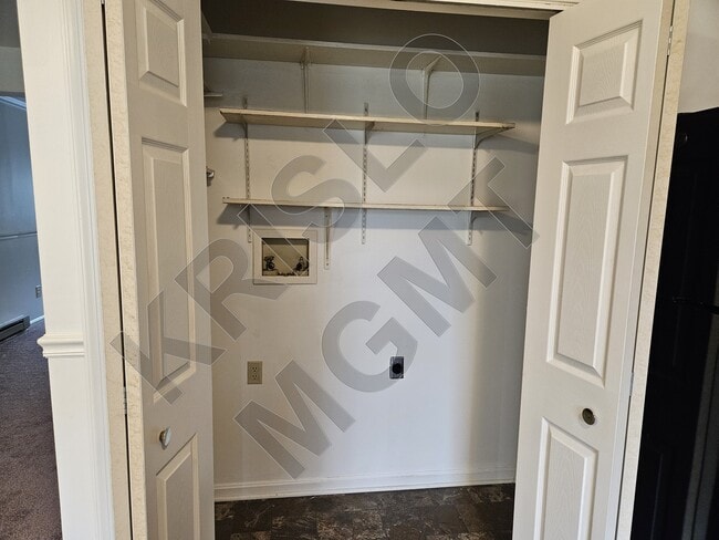 Laundry/Pantry - 923 Harwood Rd