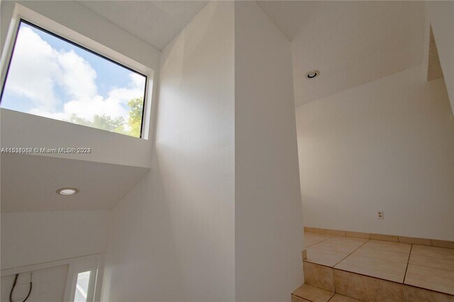Foto del edificio - 8005 NW 15th Manor