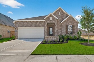 Building Photo - 11119 Poplar Tree Dr