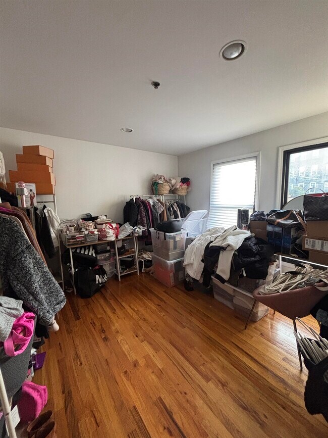 Foto del edificio - 401 1st St