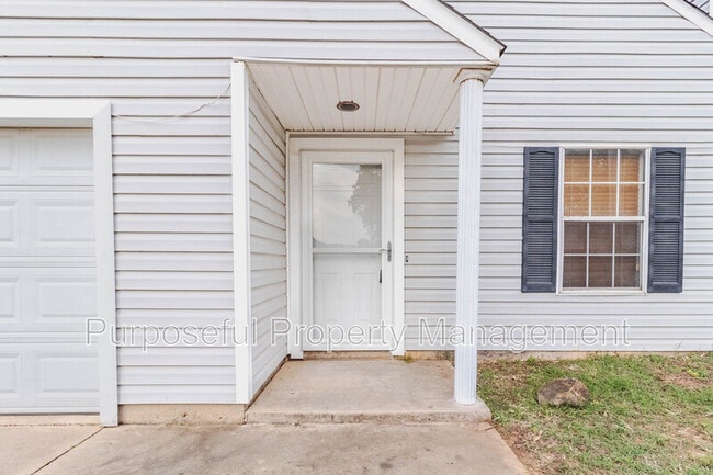 Photo - 216 North Fretz Avenue House