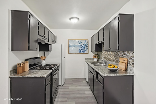 Kitchen - Hacienda Hills