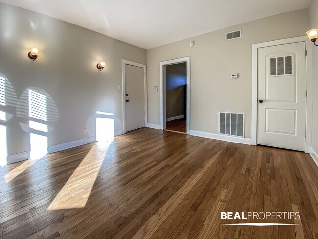 Foto del edificio - 4038 N Ashland Ave