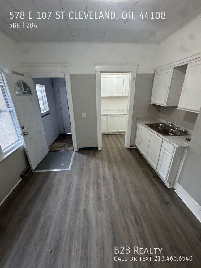 Foto del edificio - 578 E 107th St