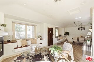 Foto del edificio - 272 N Chester Ave