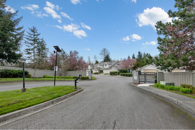 Foto del edificio - 4802 Nassau Ave NE