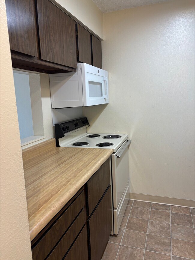 Foto del edificio - 60 Douglas Ln