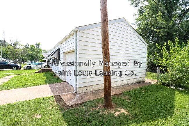 Building Photo - 10249 Coburg Lands Dr