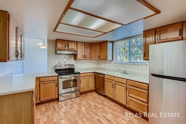 Foto del edificio - 8520 Salsifa Terrace