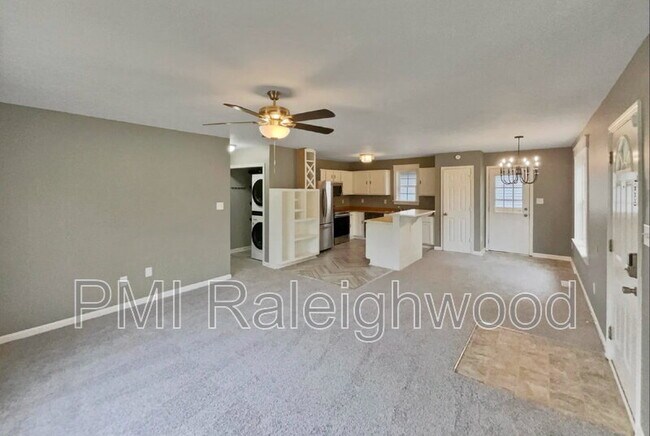 Foto del edificio - 414 Longfellow St