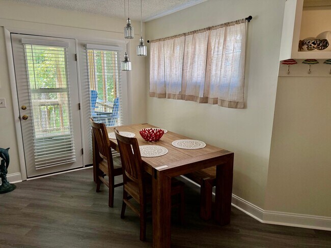 Foto del edificio - 700 Skipjack Ln