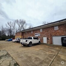 Building Photo - 900 AR-367