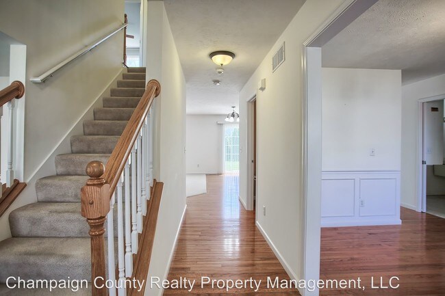 Building Photo - 4 br, 3.5 bath House - 501 Bluestem