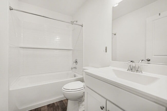 Foto del edificio - Built 2024 | Modern Townhome Near Fredericksburg – More Space, Better Value