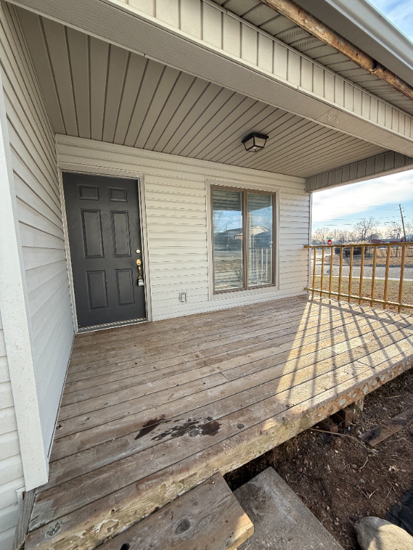 Building Photo - 1301-1315 W Olrich St