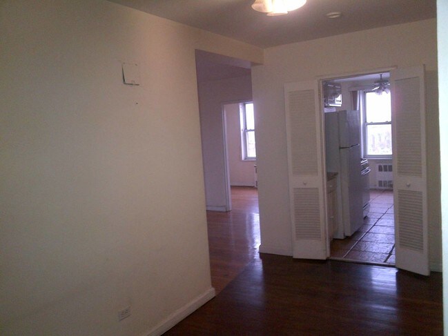 Foto del edificio - 2265 Gerritsen Ave