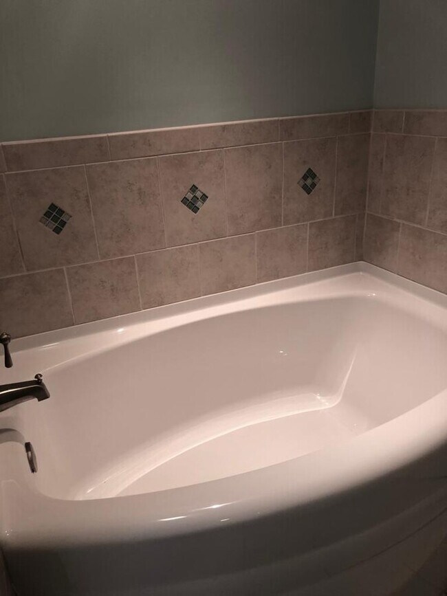 Foto del edificio - 8519 Forestview Ave