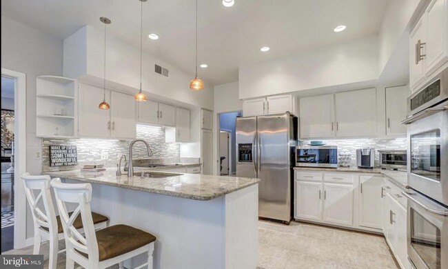 Building Photo - 7932 Lakenheath Way