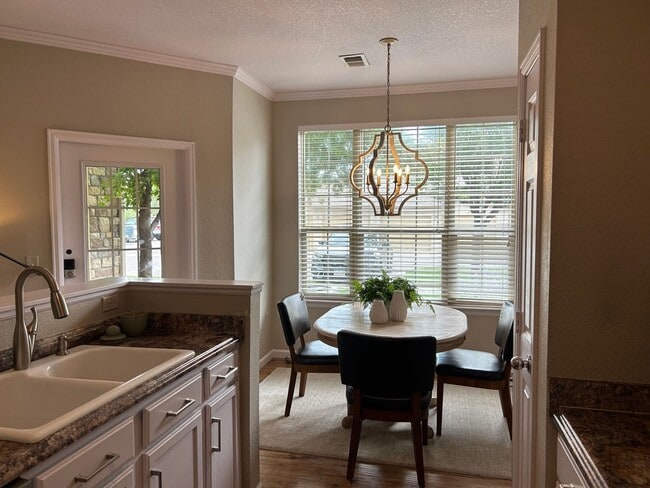 Building Photo - Great Condo in S/E Fort Collins