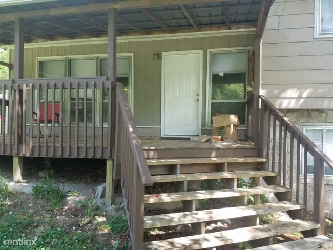 Building Photo - 3 br, 1.5 bath House - 112 Donna Ln