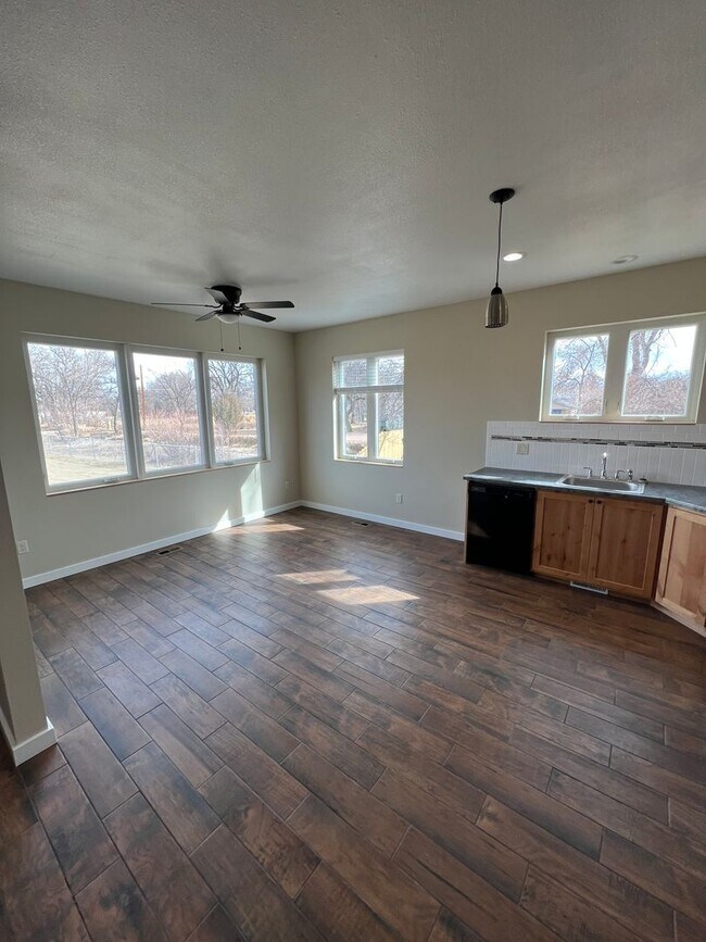 Foto del edificio - Newly Built 3 Bedroom 2 Bath