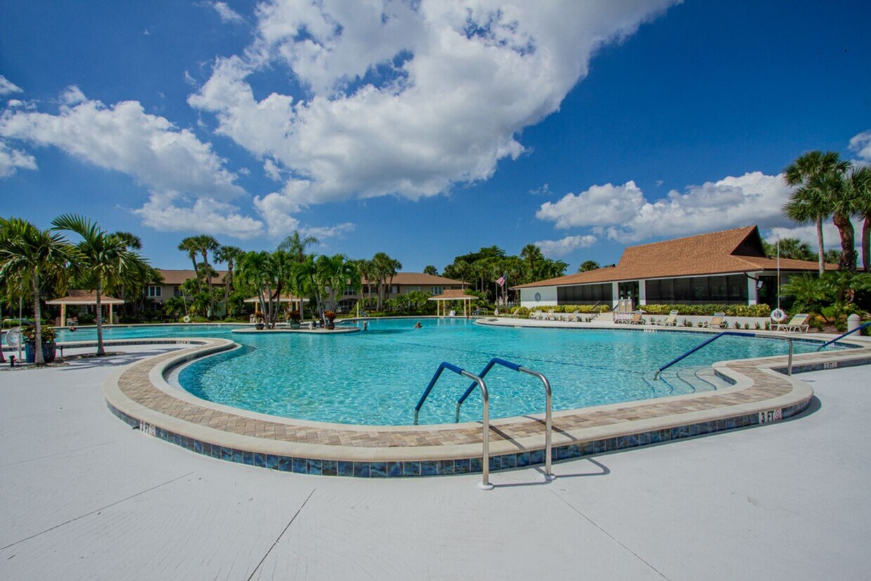 Foto principal - Charming Naples Condo with Resort-Style Li...