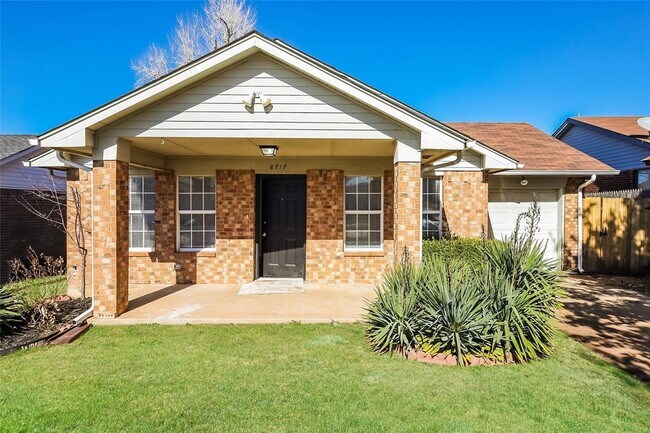 Building Photo - 8717 Cedar Ridge Dr