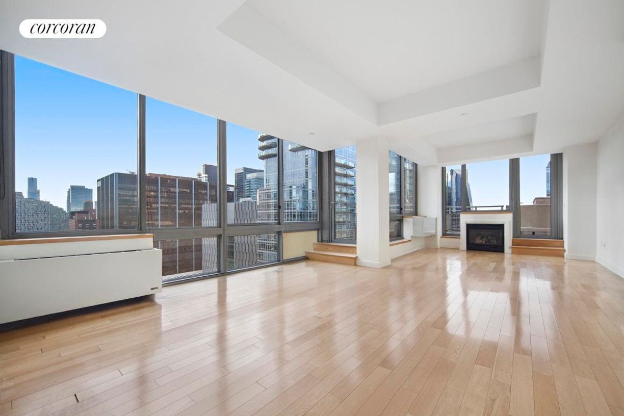 Primary Photo - 225 W 60th St