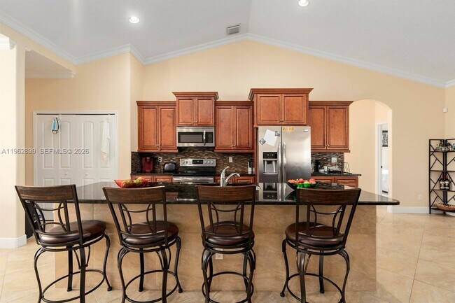 Foto del edificio - 6650 NW Omega Rd