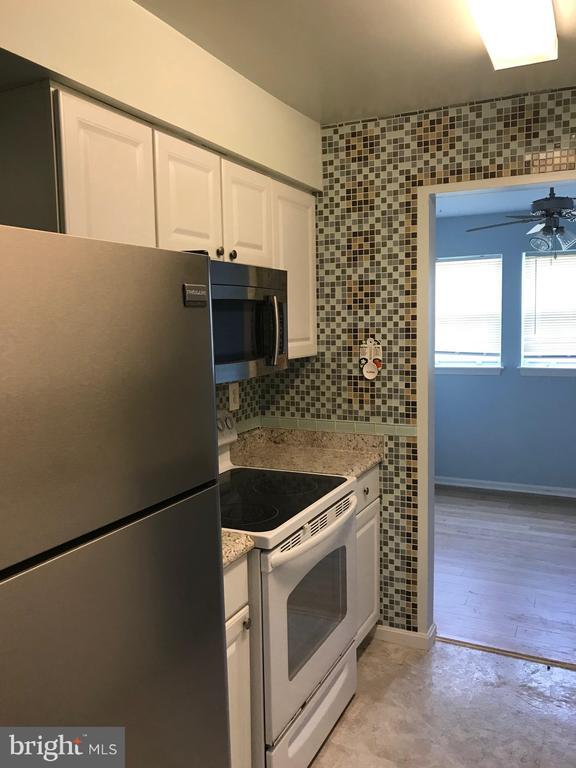 Building Photo - 8591 Falls Run Rd