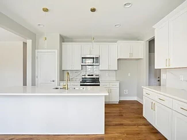 Building Photo - 509 Olive Branch Rd
