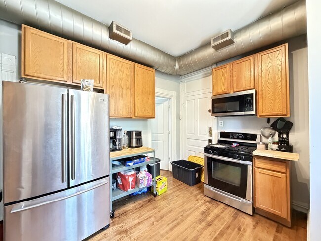 Foto del edificio - 1042 N Rockwell St